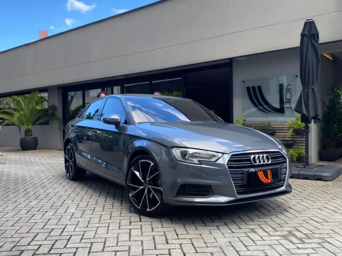 Audi A3 Sedan 1.4 TFSI Flex Tiptronic 4P 2018
