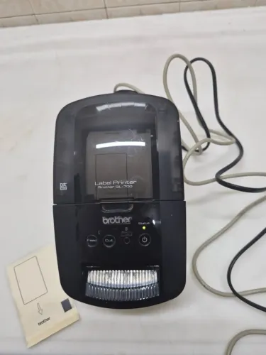 Impressora de Etiquetas Brother, modelo QL-700.