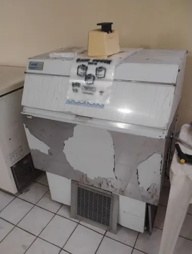 Máquina de gelo e Freezer 500L