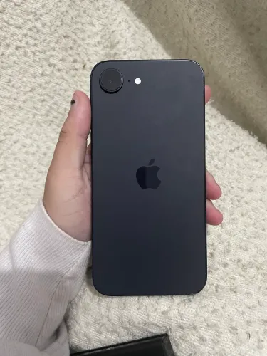 IPHONE 16e