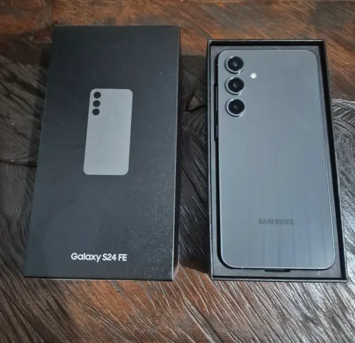 Celular Samsung S24 256gb novo