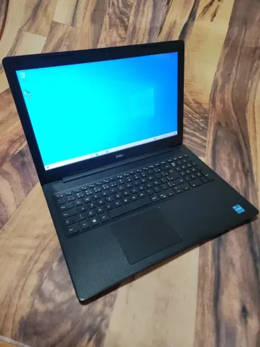 Notebook Dell i7 de 7º Geração Placa de Vídeo AMD Tela 15"