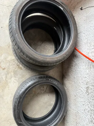 3 Pneus run flat 225/45 R19