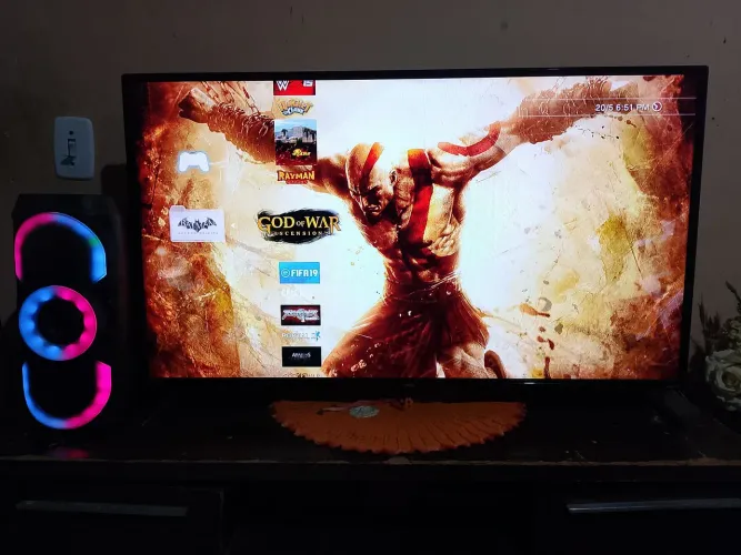 PS3 super slim (Desbloqueado) + 50 Jogos (mídia digital)