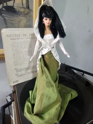 Barbie collector  The Calla Lily 2001(Flowers in fashion)