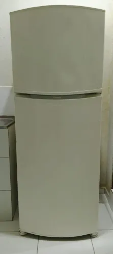geladeira eleteolux excelente 650