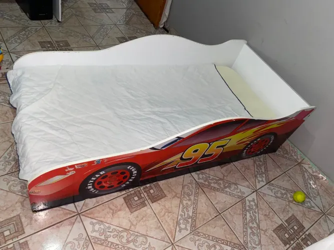 Cama infantil Carros
