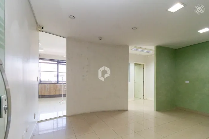 Sua empresa em um ponto estratégico do Centro!