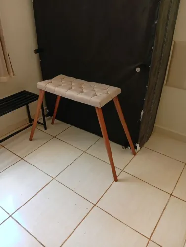 Recamier Retrô pés palito alto