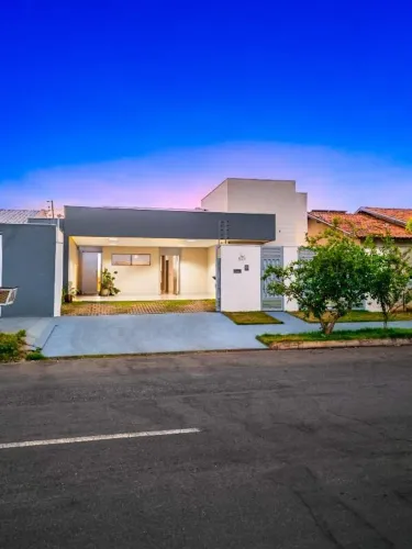 CASA À VENDA | VILA ADRIANA - R$ 789.000,00