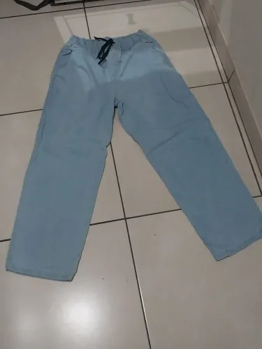 Vende-se/ Calça jeans