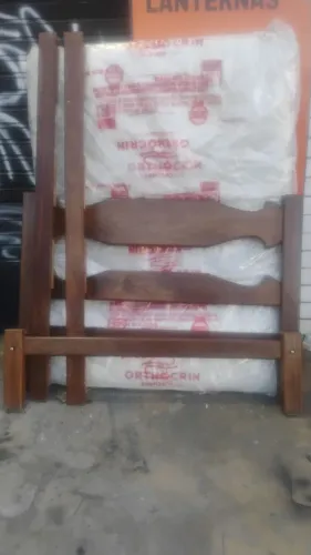 Vendo cama  de casal sucupira 188/138 padrão 
