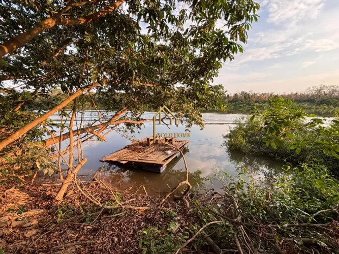 Chácara à Beira do Rio Cuiabá á Venda de 3 Quartos + Acesso ao Rio