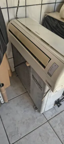 Ar condicionado com defeito 
