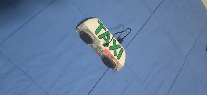 Luminoso Recarregável para Taxi