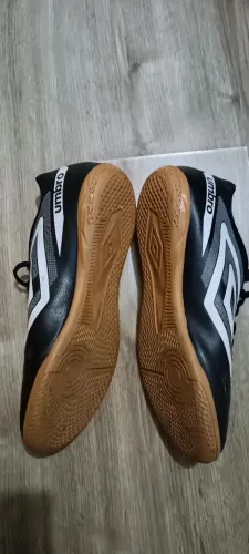 Tênis Futsal Umbro Beat Original - Preto/Branco - Tam. 44