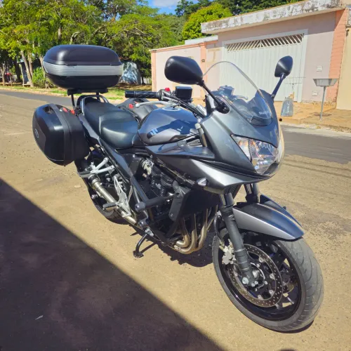 Suzuki Bandit 1250s completinha
