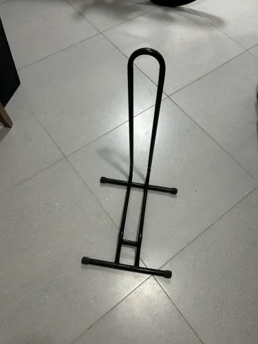 Kit para bicicleta - bomba de ar + suporte + cadeado com duas chaves