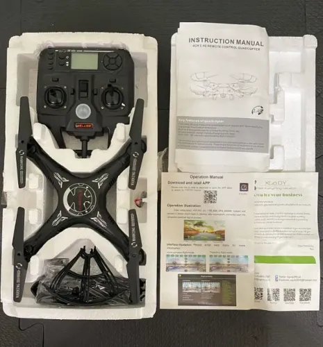 2 DRONES: DRONE X5SW-1 WIFI e Drone Syma X5c-1 Com Câmera Hd Branco (2 COM DEFEITOS)