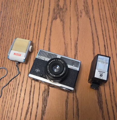 Máquina fotográfica Agfa Silette LK Sensor (1969) + Flash + Luxímetro