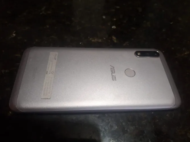 Celular Asus para aproveitar peças