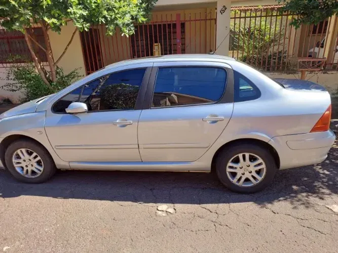 Peugeot 307 Sed.feline/griff 2.0/2.0 Flex 4P AUT 2007