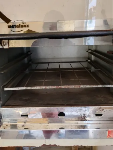 Forno Industrial para Pizza, Bolos, pães e etc. ACEITO PROPOSTA