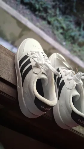 Tênis Adidas
