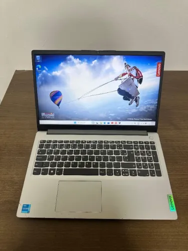 Lenovo I3 12°Geração / 8GB RAM/ 256GB SSD