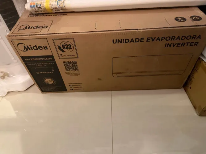 AR-CONDICIONADO - 12.000 BTU - NA CAIXA - MIDEA