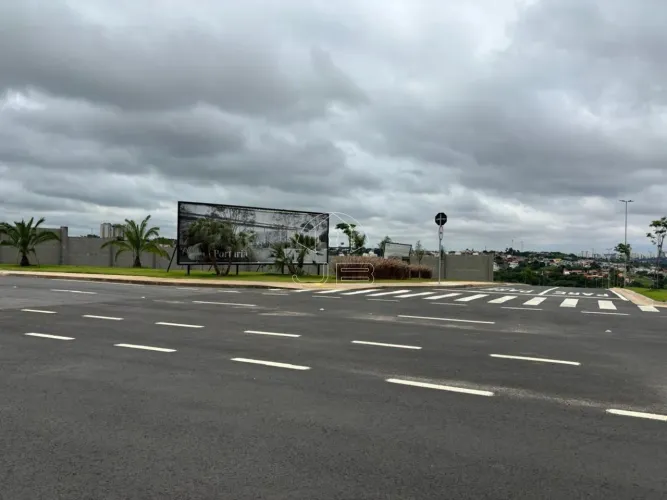 Oportunidade única: Terreno em condomínio à venda no Jardim Leonor em Campinas-SP.