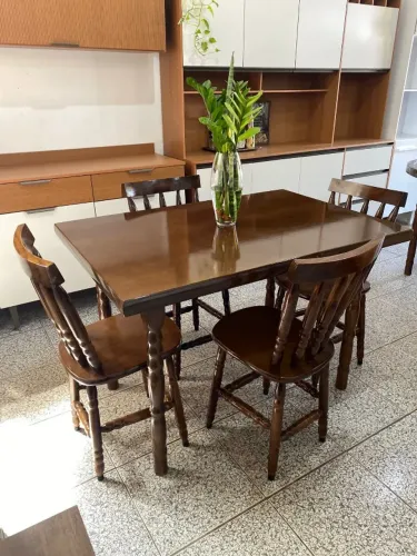 Mesa de jantar com 4 Cadeiras Madeira Nova, Entrego