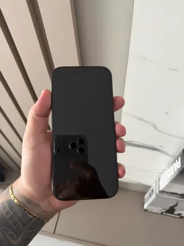 iPhone 16 Pro