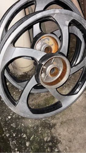 Rodas cg titan 2000