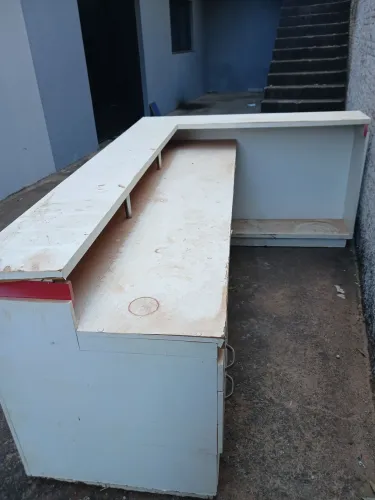 Mesa de usa em mercado