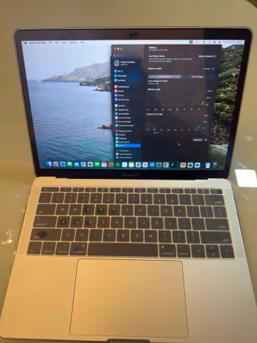 MacBook Pro 13 - 16GB RAM - SSD 256GB - Tela Retina - Impecável