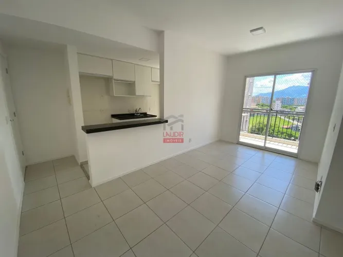Apartamento 03 quartos com suíte para locação no Villaggio Manguinhos em Morada de Laranje