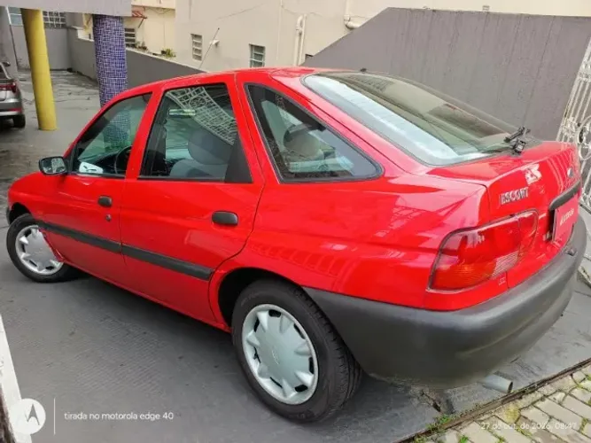 Ford Escort GL 1.8i 16V 4P 1997
