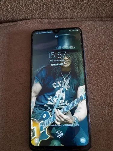 Samsung A32, 128 GB,4GB Ram,bom estado,pequeno problema na tela