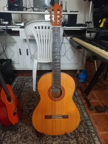 Violão Clássico Yamaha C40M (Fosco) - Ótimo Estado