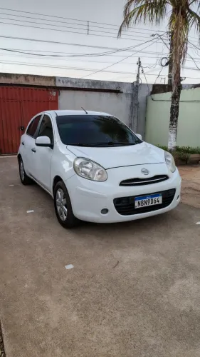 Nissan March SV 1.6 16V Flex Fuel 2013