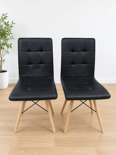 Cadeiras  Estofadas Charles Eames Novissimas, 2 meses de uso