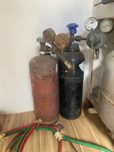 Vendo garrafas de chaparia