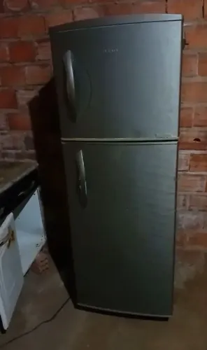 Geladeira para vende logo