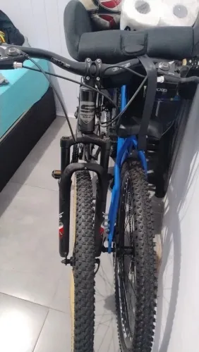 Vendo bicicleta nova desocupar espaço 