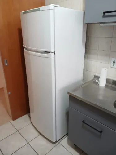 Geladeira Consul Duplex 334 litros - 220v