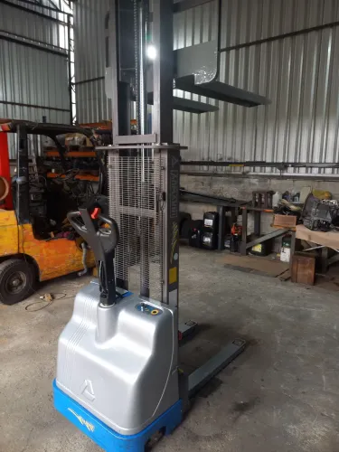 Empilhadeira elétrica 1200kg