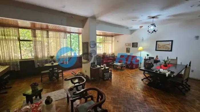 Apartamento : / Residencial / Copacabana