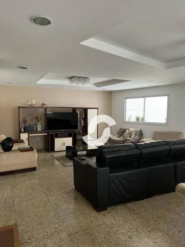 Duas casas à venda no mesmo terreno (05Q e 03Q), as duas por R$ 1.200.000,00 - Icaraí - Ni
