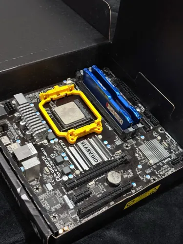 Kit FX 8320e 16GB